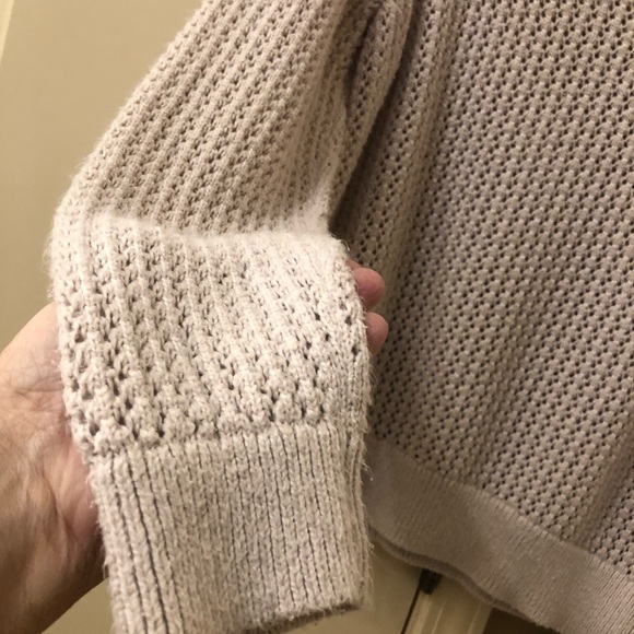 Loft Sweater in a blush color XL. - Picture 5 of 5